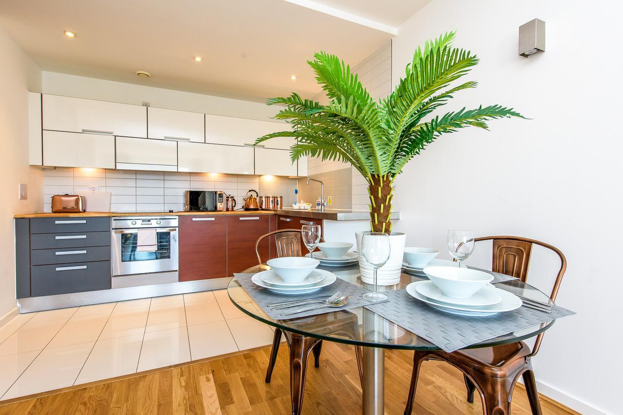Approved Serviced Apartments Skyline Манчестър Екстериор снимка