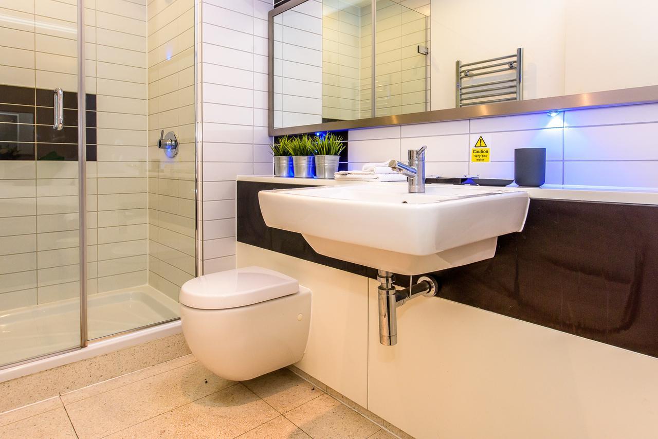Approved Serviced Apartments Skyline Манчестър Екстериор снимка