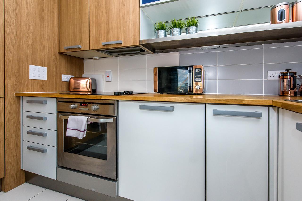 Approved Serviced Apartments Skyline Манчестър Екстериор снимка