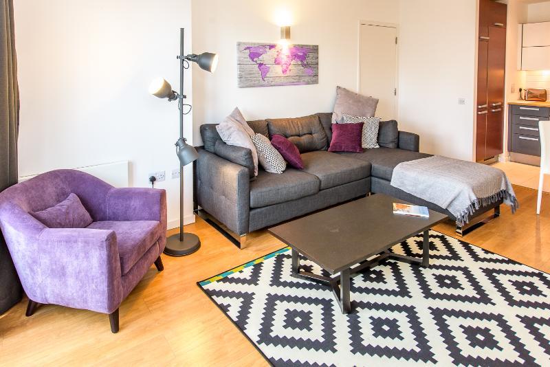 Approved Serviced Apartments Skyline Манчестър Екстериор снимка