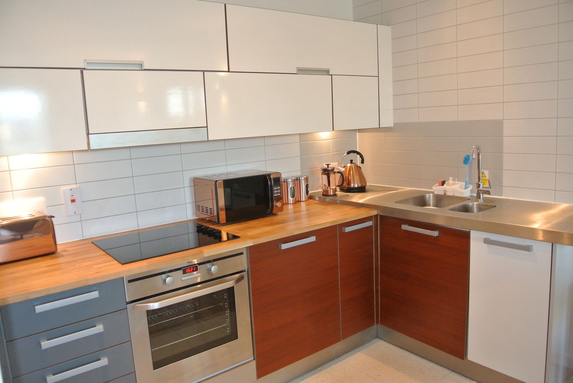 Approved Serviced Apartments Skyline Манчестър Екстериор снимка